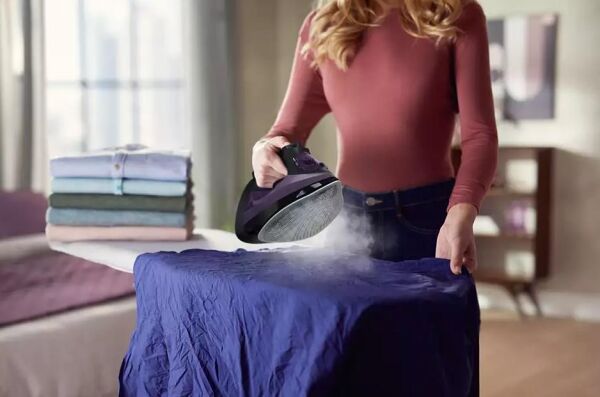 Philips 5000 Series DST5030/80 2400 W Buharlı Ütü Cüzdan Hediyeli