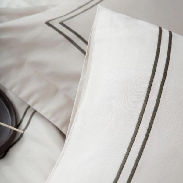 Ecocotton Lavin Çift Kişilik Nevresim Takımı %100 Organik Pamuk Saten Nakışlı Bej / Yeşil CK