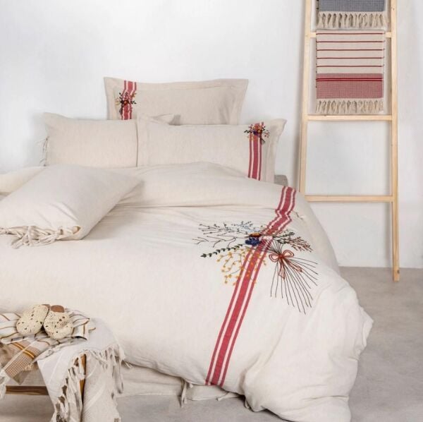 Ecocotton Charla Çift Kişilik Nevresim Takımı %100 Organik Pamuk Kenevir Karışımlı Ekru / Kırmızı CK