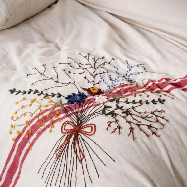 Ecocotton Charla Çift Kişilik Nevresim Takımı %100 Organik Pamuk Kenevir Karışımlı Ekru / Kırmızı CK