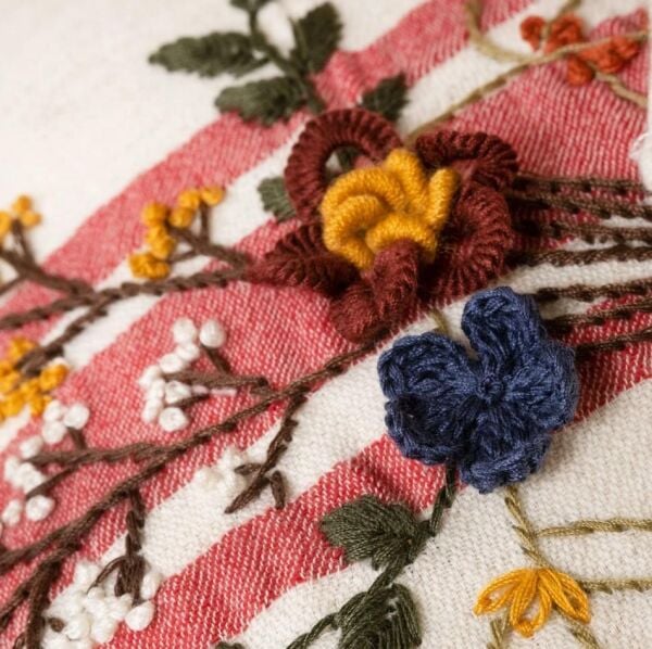 Ecocotton Charla Çift Kişilik Nevresim Takımı %100 Organik Pamuk Kenevir Karışımlı Ekru / Kırmızı CK