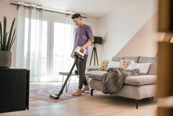Karcher VC 4 Cordless Premium Myhome 21.6 V Kablosuz Şarjlı Dikey Süpürge