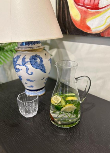 The Mia Gala Kulplu Cam Sürahi 1,5 lt