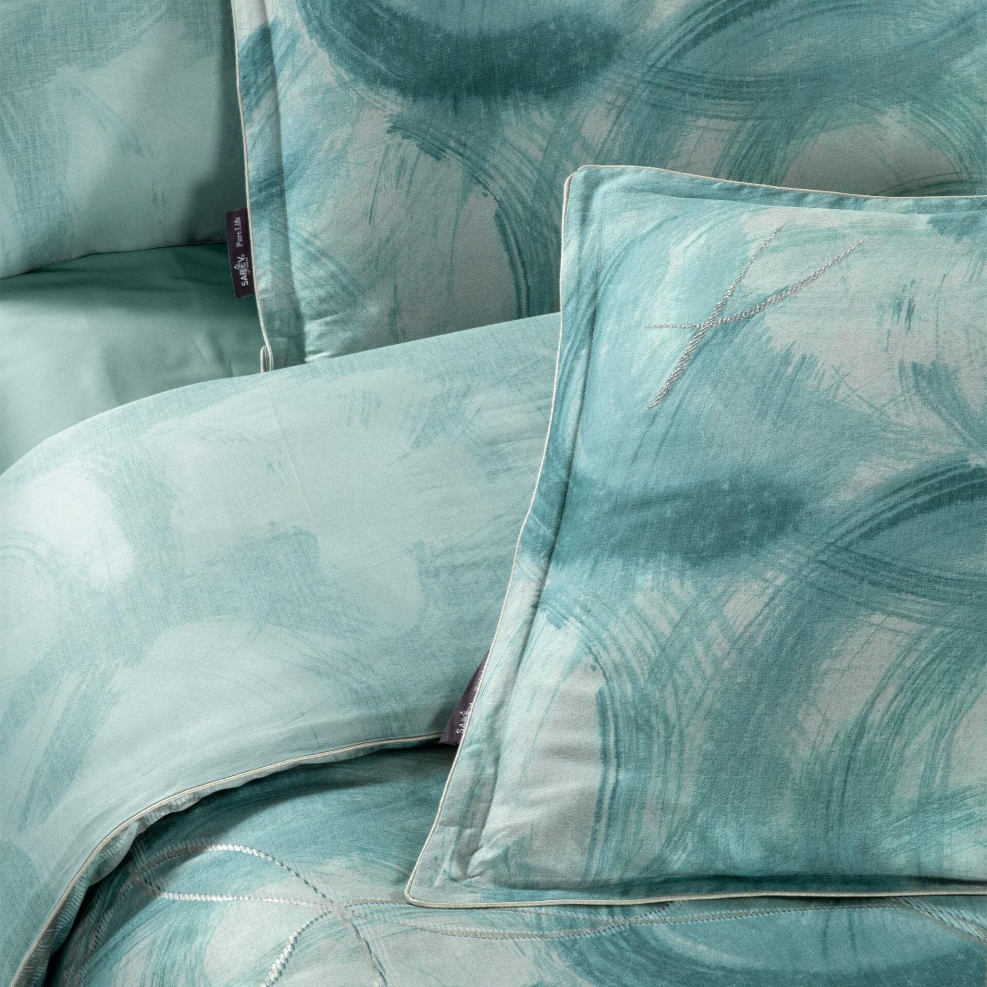 Sarev Debrına  Saten  Nevresim Takımı Çift Kişilik 4 Yastık Mint