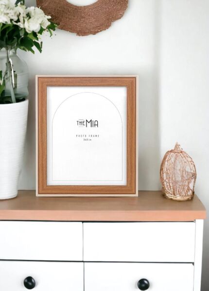 The Mia Retrato Fotoğraf Çerçevesi Krem 25x20 cm