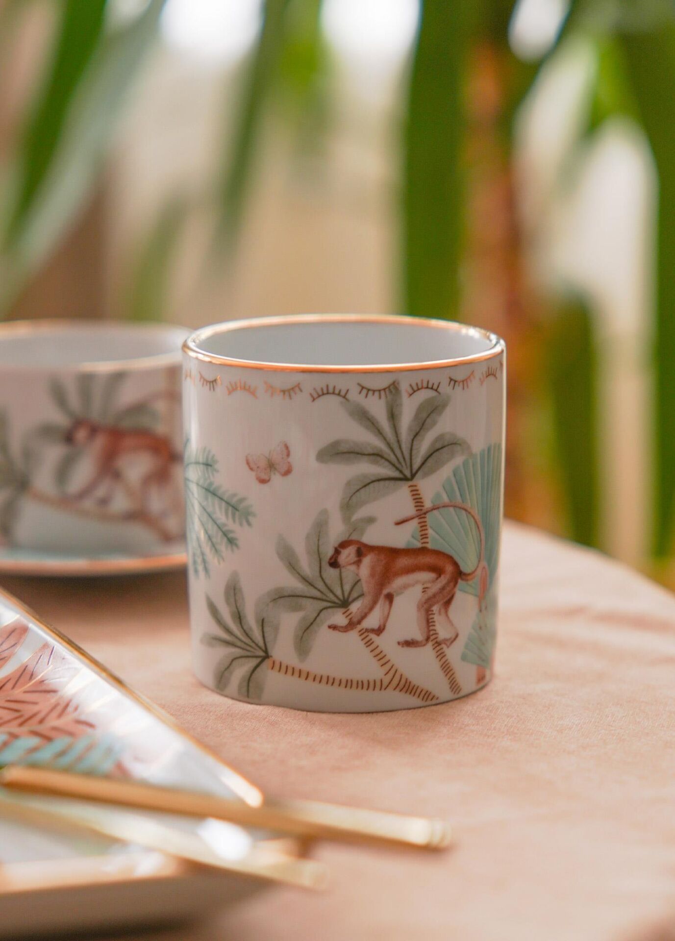 The Mia Plam Dekoratif Mumluk