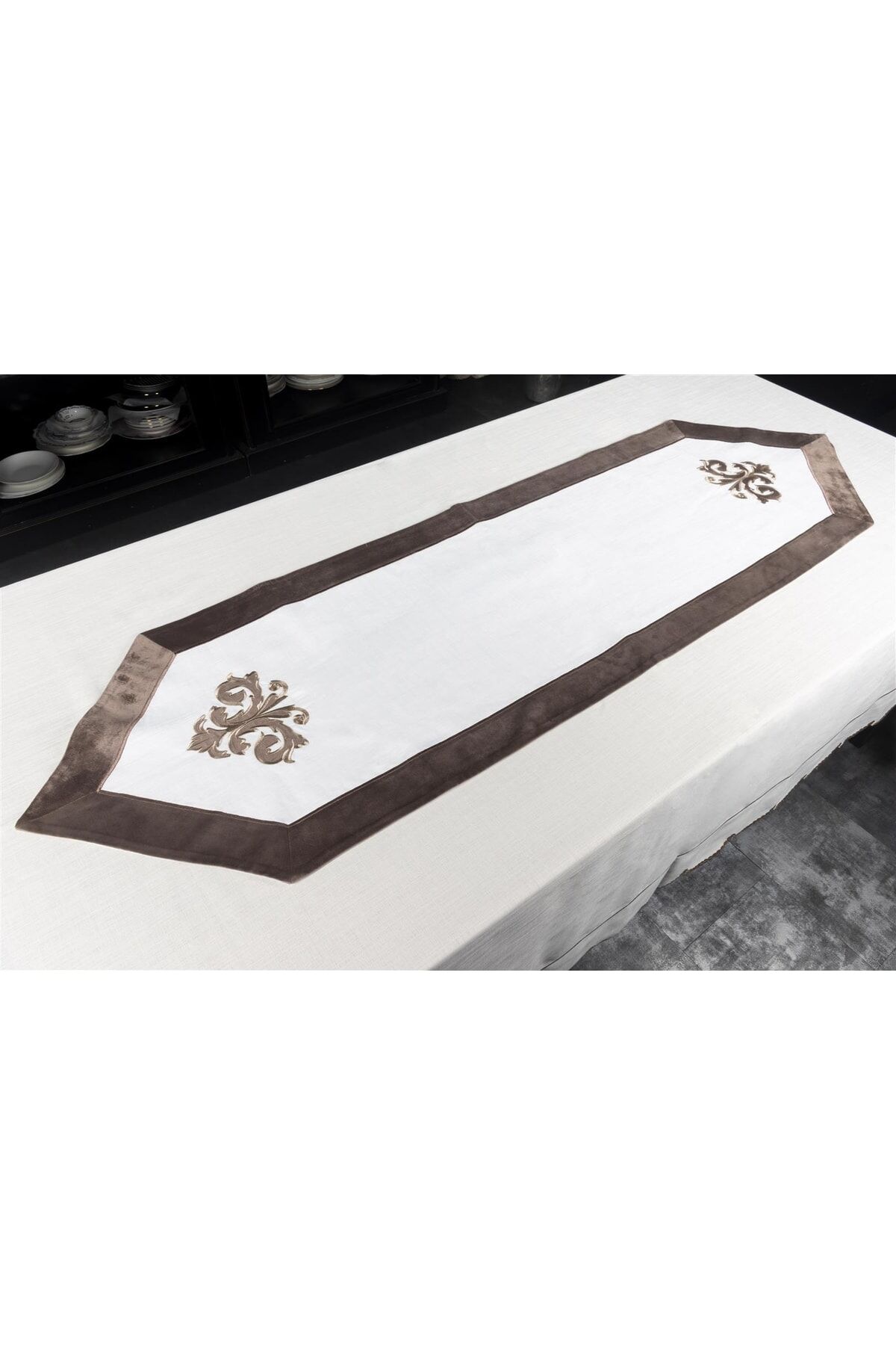 Mikasa Moor Barok 50 x 170 cm  Runner