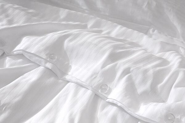 Porland Pamuk Saten Jakarlı Beyaz Çift Kişilik Nevresim Takımı