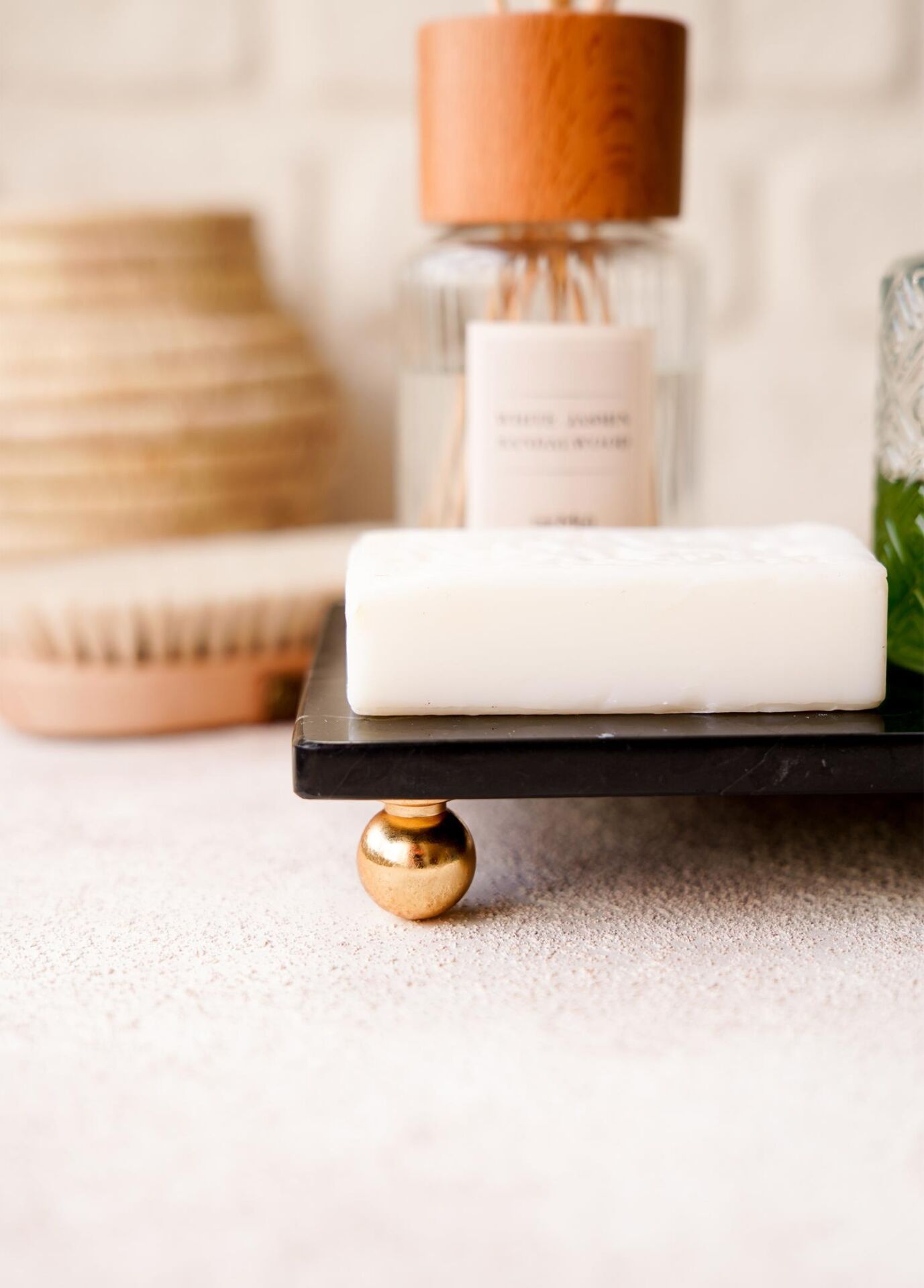 The Mia Marbre Mermer Boncuk Ayaklı Servis 25x12 cm Siyah