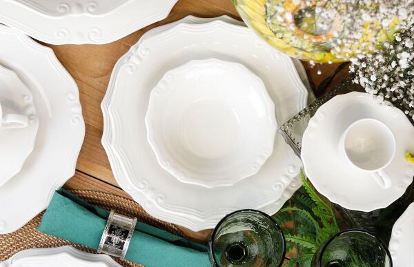 Royal Canterbury Poetry White 50 Parça Yemek ve Çay Takımı