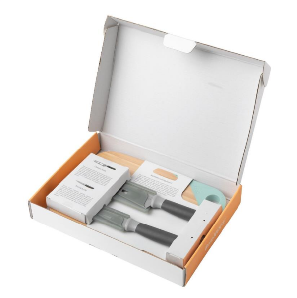 Berghoff Leo Bambu Kesme Tahtası ve 2 Parça Bıçak Seti