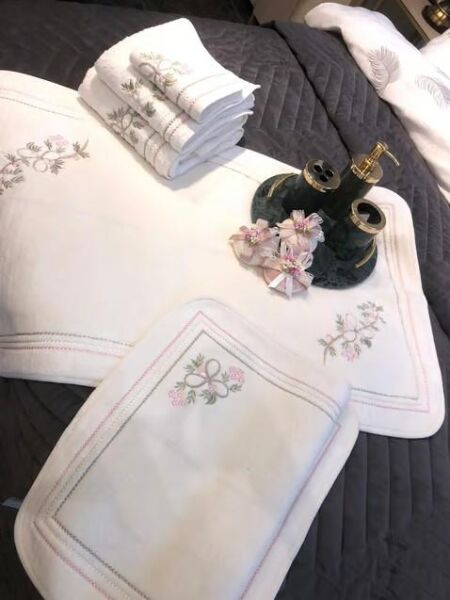 Nazik Home Begonya Nakışlı 2'li Banyo Paspas Seti Pudra