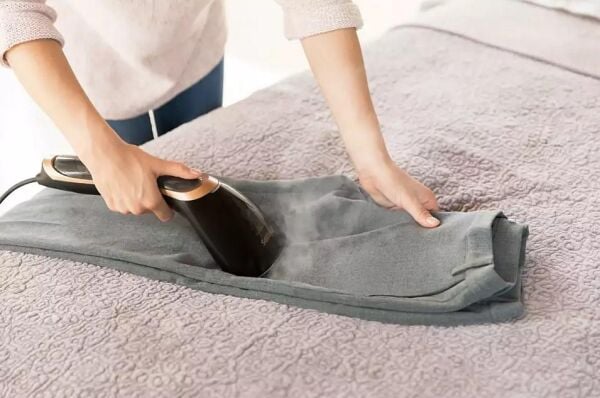 Philips Steam Go GC362/80 1300 W Buharlı Kırışık Giderici Ütü