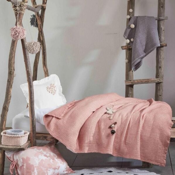 Ecocotton Berin Bebek Yatak Örtüsü %100 Organik Pamuk Müslin El Nakışlı Pudra TK