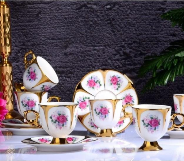 Kosova İst-142 Porselen 90 cc Ayaklı 6'lı Fincan Takımı Stella