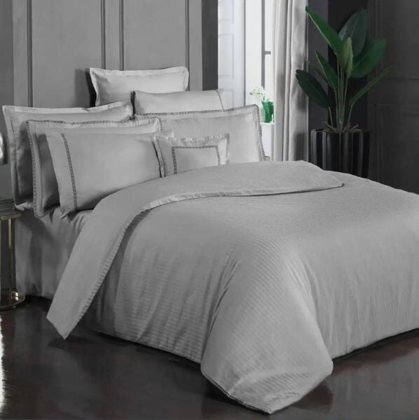 Sarev Jacquard Stripe Nevresim Takımı Çift Kişilik 4 Yastık Gri