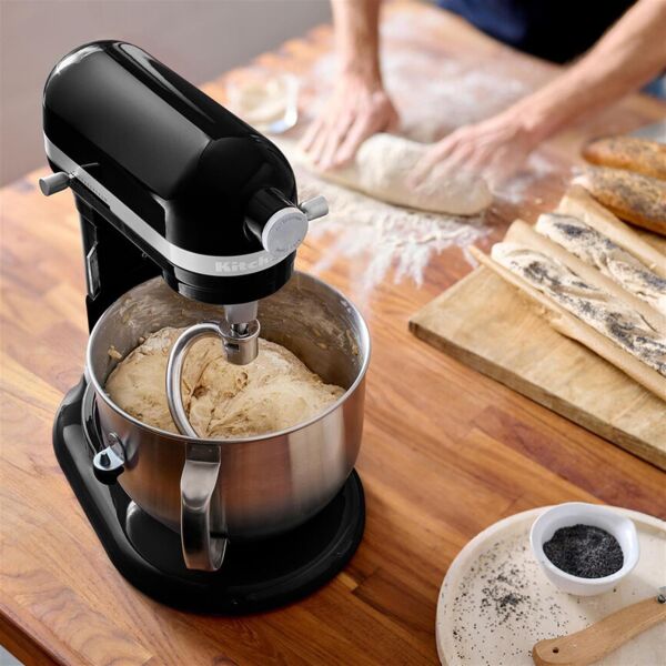 Kitchenaid 5KSM70SHXEOB Artısan 6,6 L Kase Kaldırmalı Stand Mikser