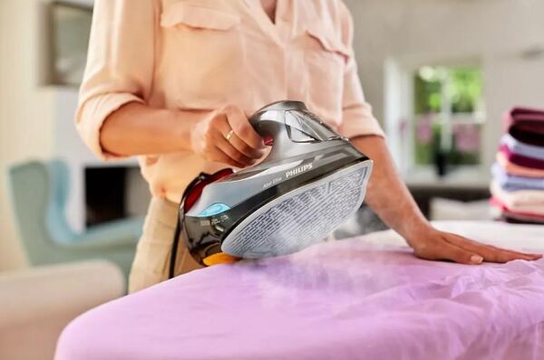 Philips Azur Elite GC5037/80 OptimalTEMP 3000 W Buharlı Ütü