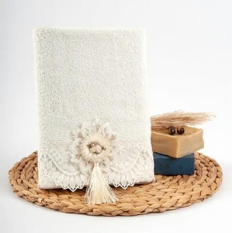 Nazik Home Clara Dantelli Ve Süslü Havlu Krem 30X50