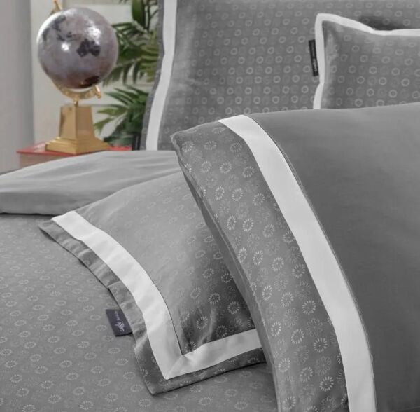 Sarev Sarov Saten Nevresim Takımı Çift Kişilik 4 Yastık-Gri