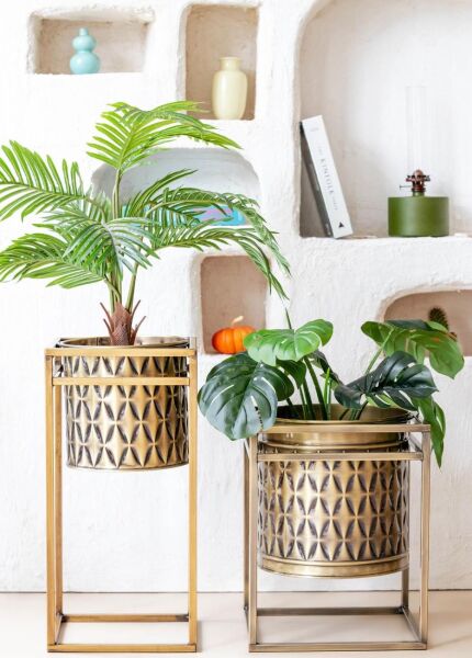 The Mia Prizma Vazo & Saksı Gold Kaplama 60x30x30 cm