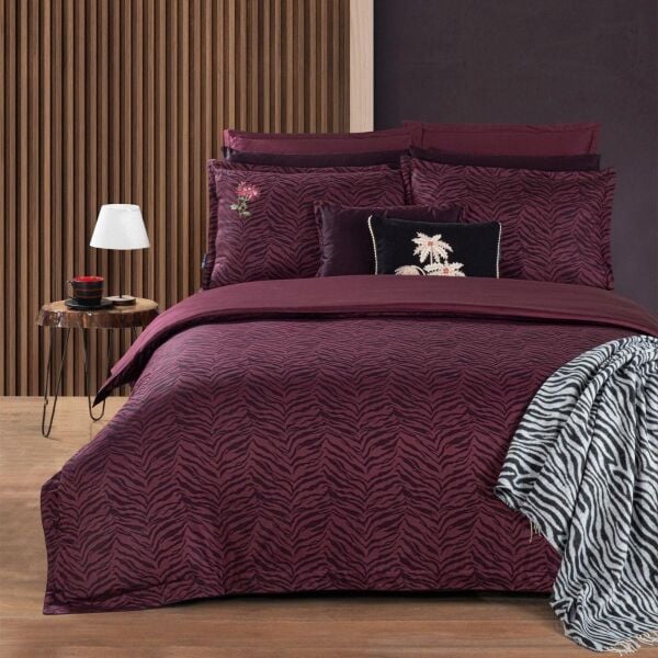 Sarev Luında Jakarlı Nevresim Takımı Çift Kişilik 4 Yastık Mürdüm