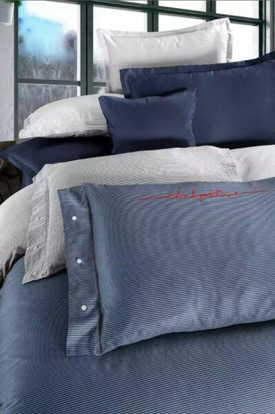 Sarev Adam Saten Nevresim Takımı Mavi Çift Kişilik