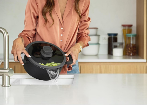 Berghoff Leo 3950303 Döküm Alüminyum Kapaklı Tencere 24 x 14 Cm