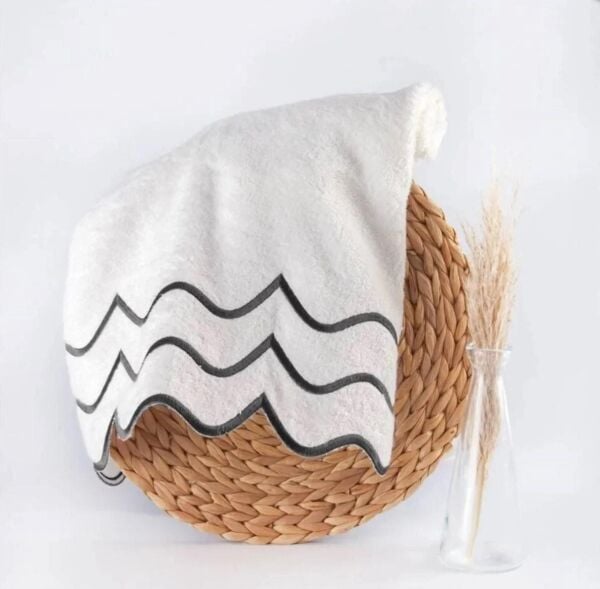 Nazik Home Helena Çizgi Nakışlı Pamuk Havlu Antrasit 50X90