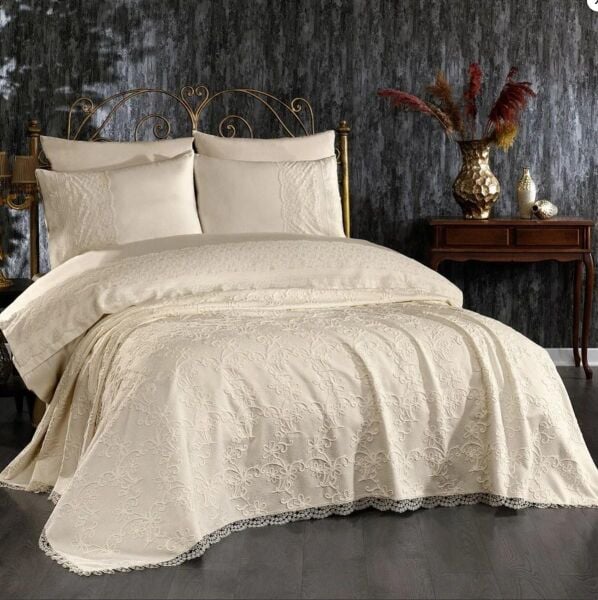 Nazik Home Juliette Dantelli Nevresim Takımı Ve Pike 7 Parça Seti Bej Çift Kişilik