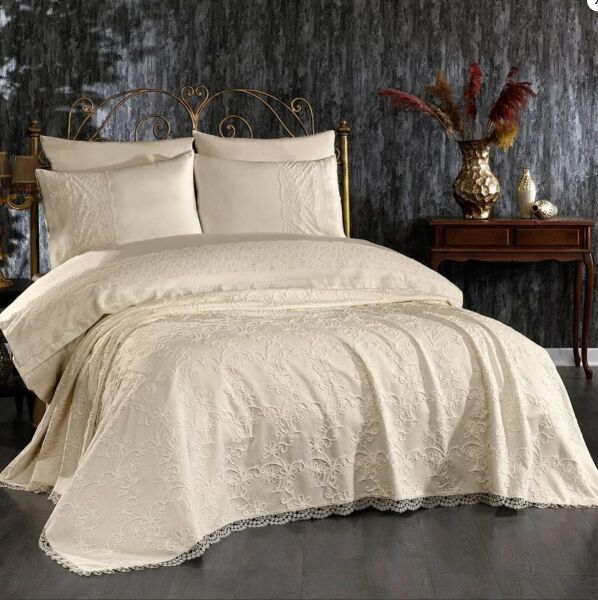 Nazik Home Juliette Dantelli Nevresim Takımı Ve Pike 7 Parça Seti Bej Çift Kişilik