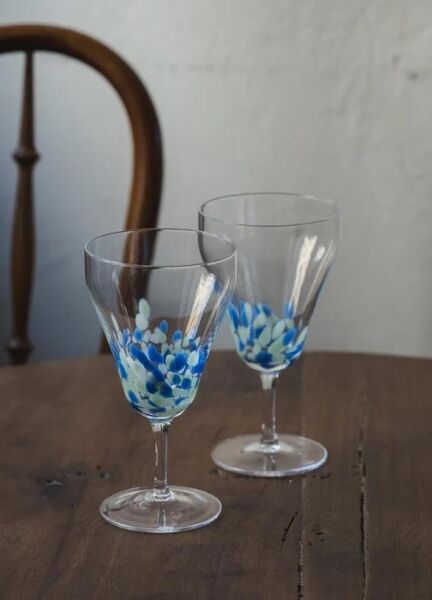 The Mia El Boyaması Şarap Kadehi 300 ml