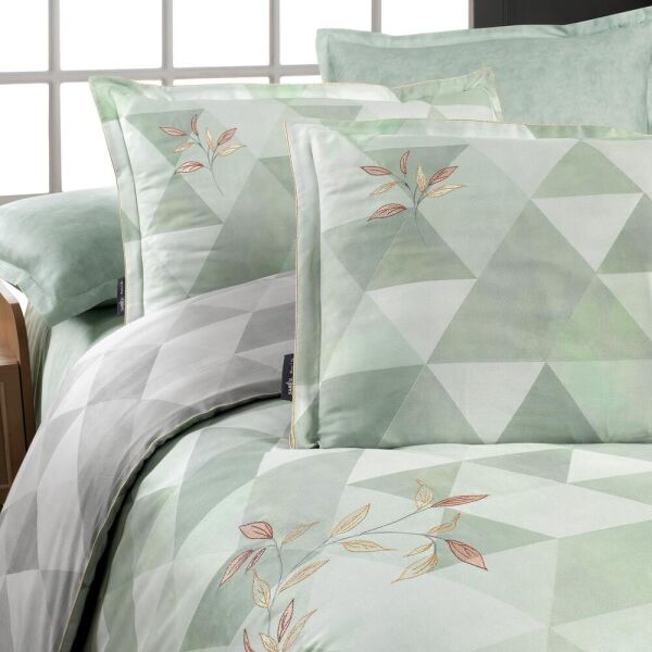 Sarev Peonia Saten Nevresim Takımı Çift Kişilik 4 Yastık Yeşil