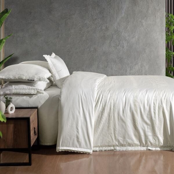 Sarev Perry Saten Nevresim Takımı Çift Kişilik 4 Yastık Beyaz