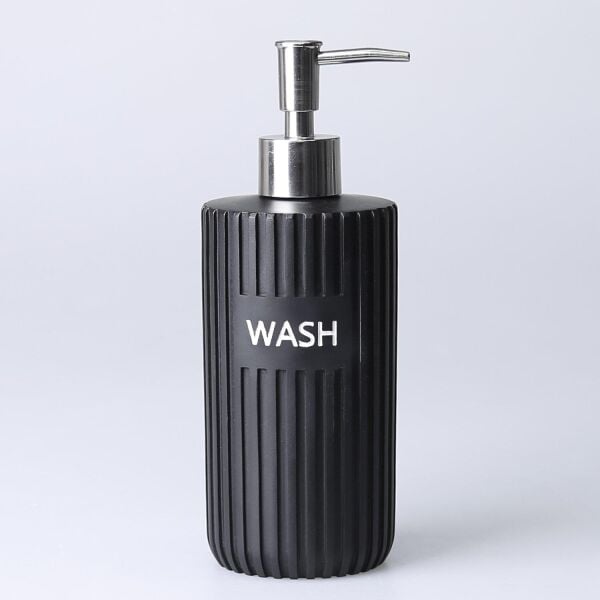 Selim Dekor Grooved Banyo Seti Siyah