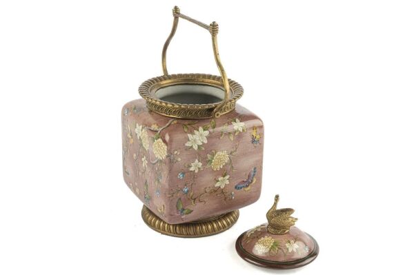 Mikasa Moor Pembe Porselen Vazo 20x16x25cm