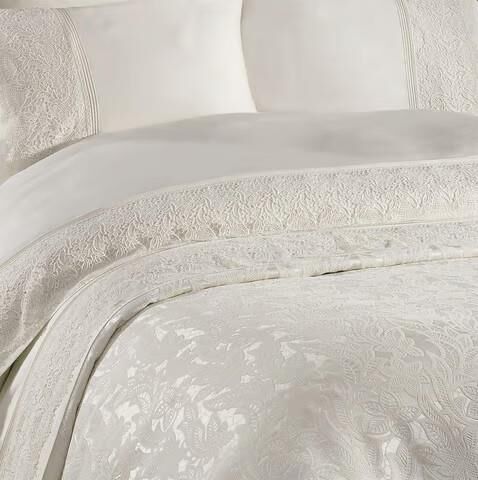 Nazik Home Blenda Dantelli Nevresim Takımı ve Pike 7 Parça Seti Krem Çift Kişilik