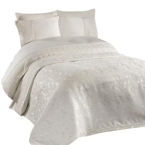 Nazik Home Blenda Dantelli Nevresim Takımı ve Pike 7 Parça Seti Krem Çift Kişilik