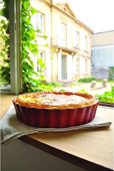 Emile Henry Tart-Börek-Flan Kabı Yuvarlak 28 cm Kırmızı/Burgundy