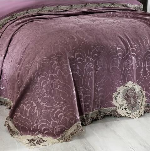 Nazik Home Carina Dantelli Nevresim Takımı Ve Pike 7 Parça Seti Mürdüm Çift Kişilik