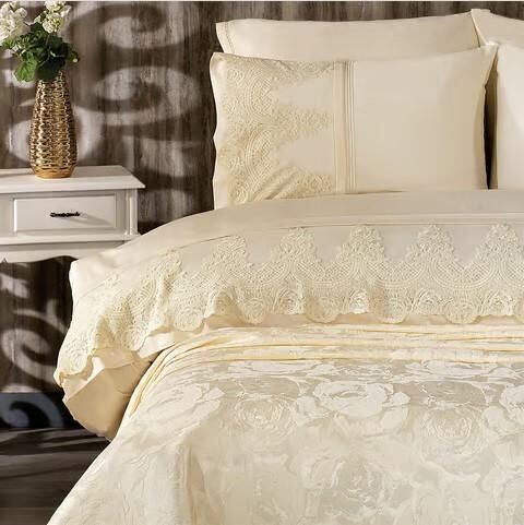 Nazik Home Arin Dantelli Nevresim Takımı Ve Pike 7 Parça Seti Krem Çift Kişilik