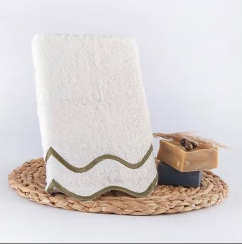 Nazik Home Helena Çizgi Nakışlı Pamuk Havlu Vizon 30X50