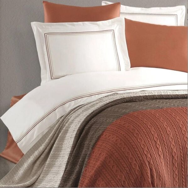 Nazik Home Trend Nevresim Takımı + Triko Battaniye 7 Parça Seti Kiremit Çift Kişilik