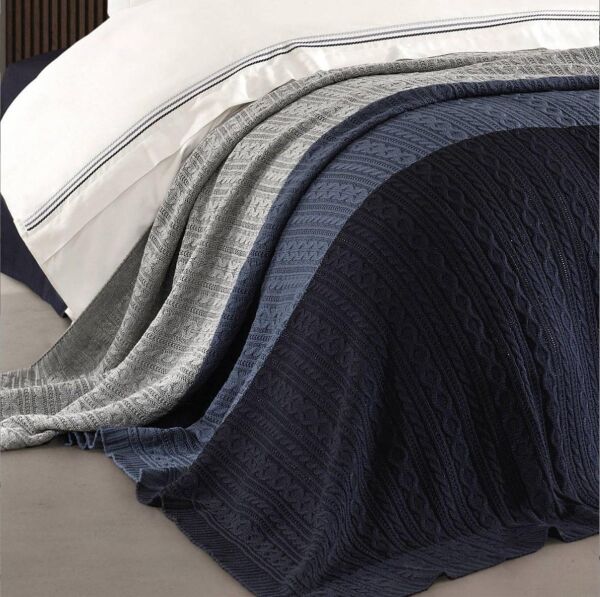 Nazik Home Trend Nevresim Takımı + Triko Battaniye 7 Parça Seti Lacivert Çift Kişilik